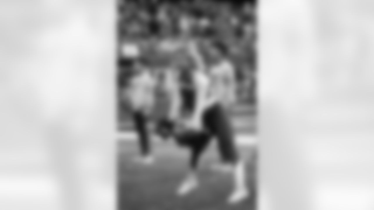 20230101_NYJvsSEA_Dancers_POTTER-0915