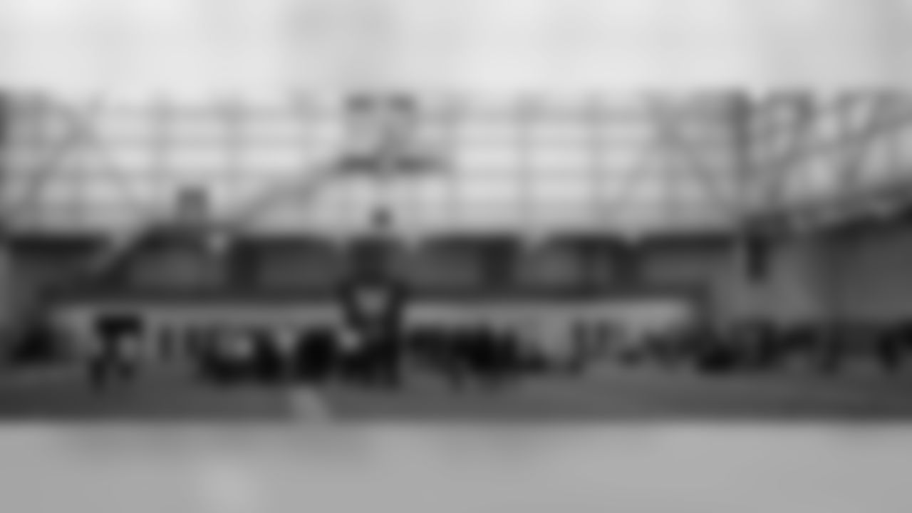 cst_ek2v2440_0.jpg