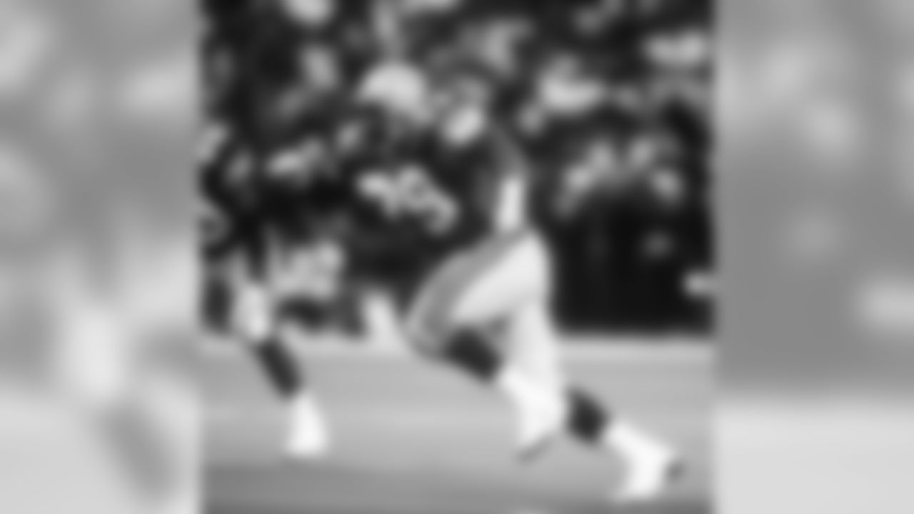 79 - DE Jacob Green