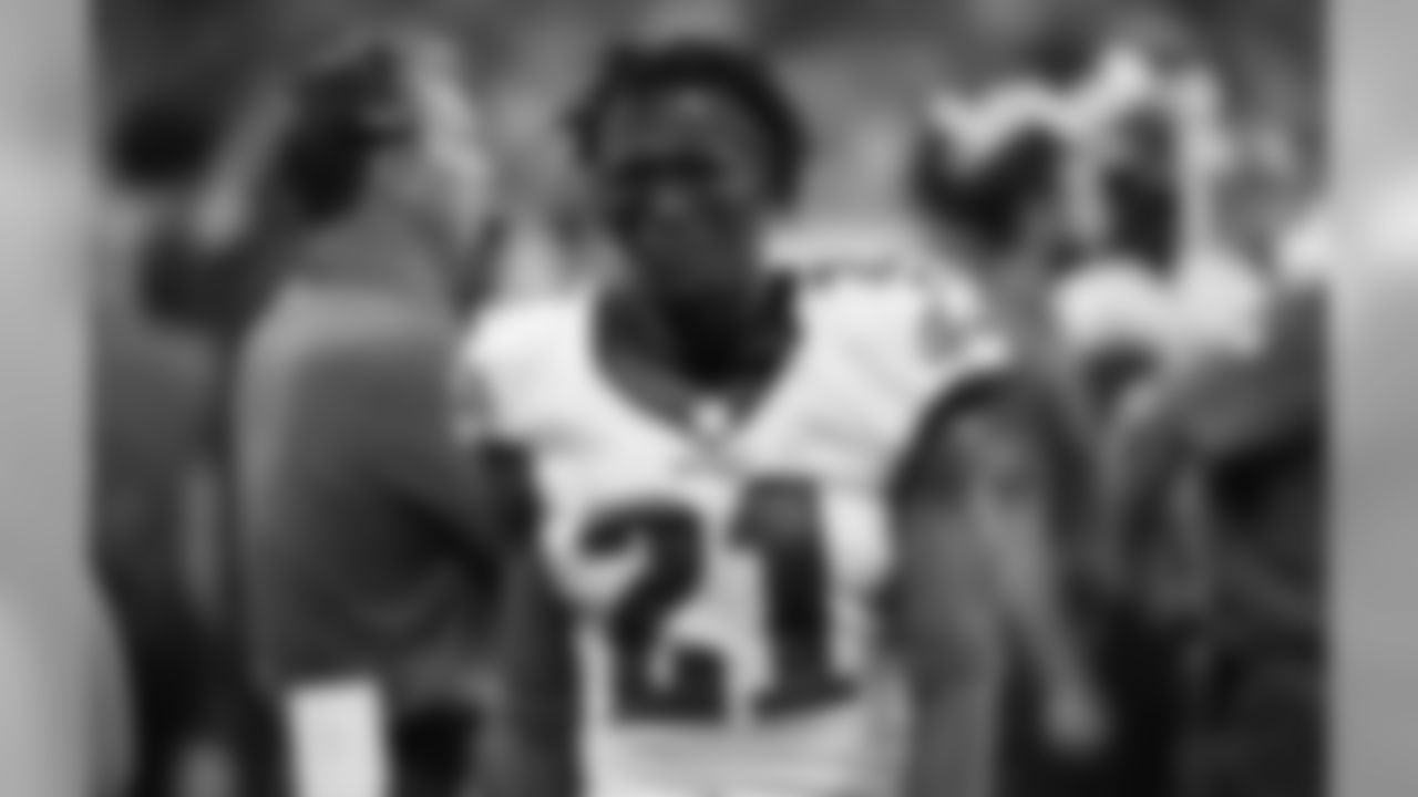 Philadelphia Eagles defensive back Leodis McKelvin walks in the bench area during the first half of an NFL football game \a\, Sunday, Oct. 9, 2016, in Detroit. (AP Photo/Paul Sancya)