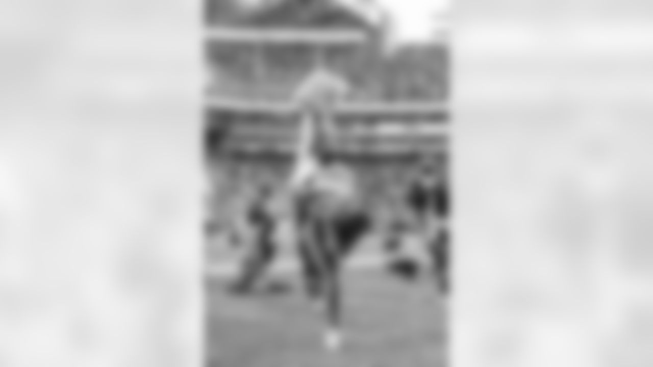 20211115_AZvsSEA_Dancers_SP-4862