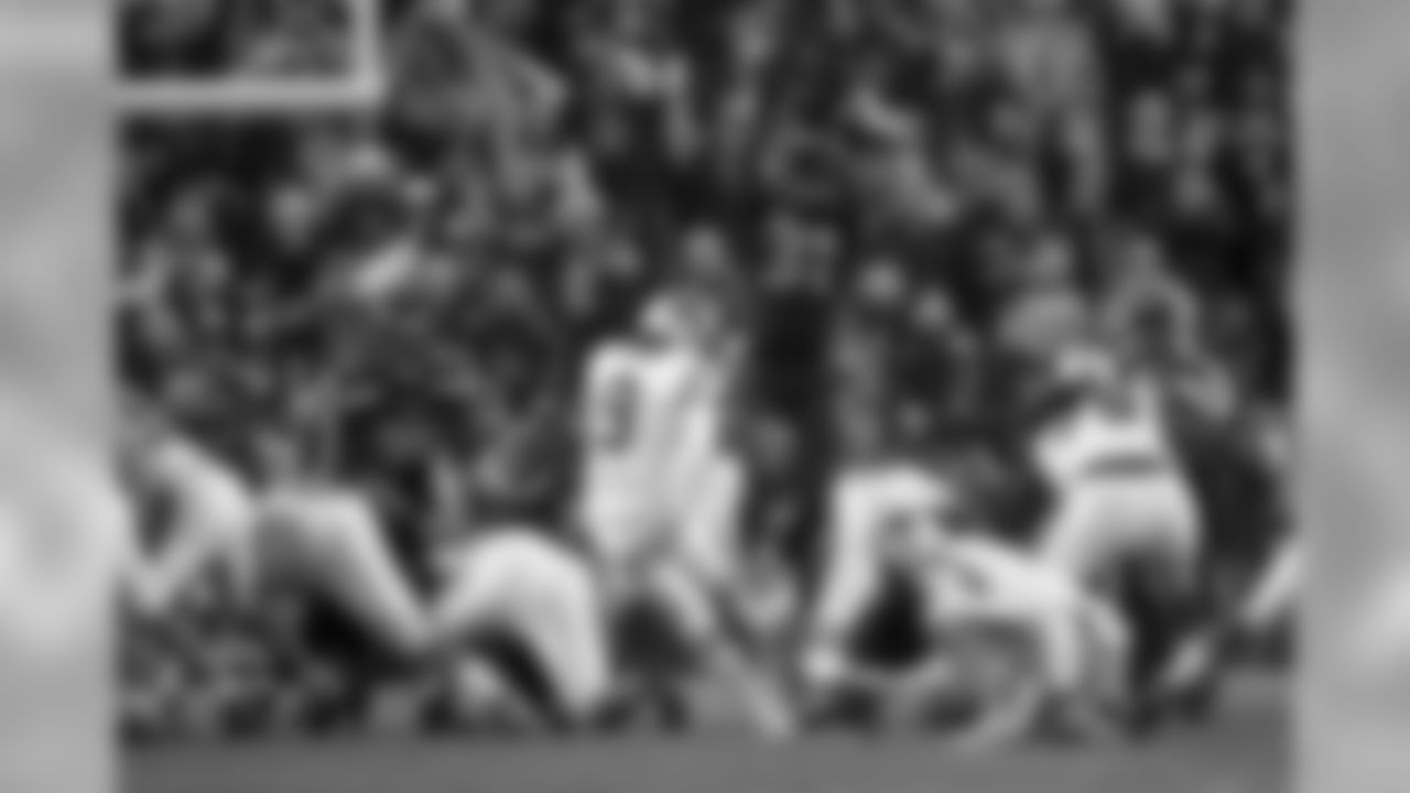 cst2_ek2v1282_2015post.jpg
