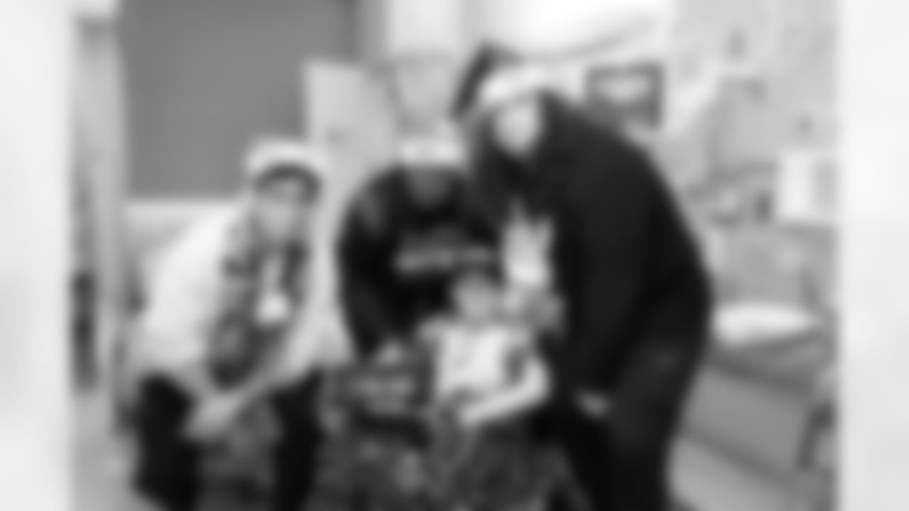 20221227_HOSPITAL_VISIT_MAR_RM1_0897