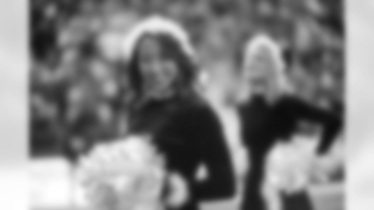 2010 Sea Gals - Week 15