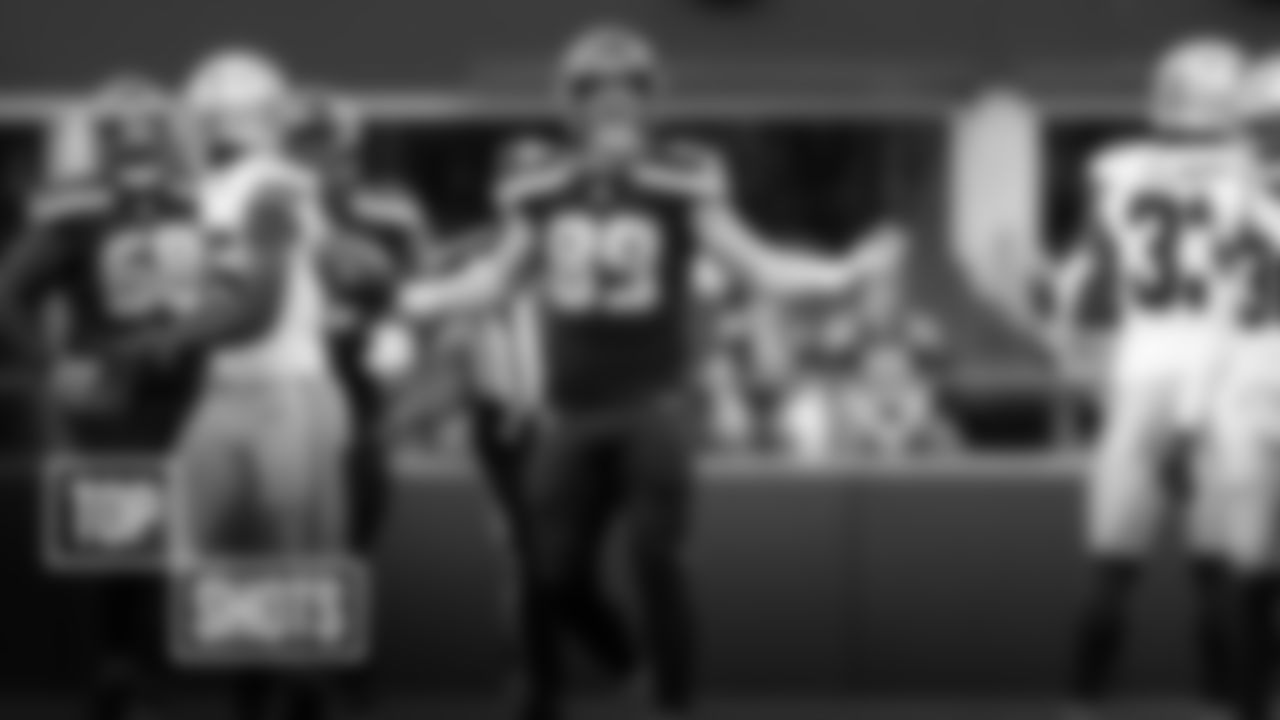 16x9_top-shots-dissly