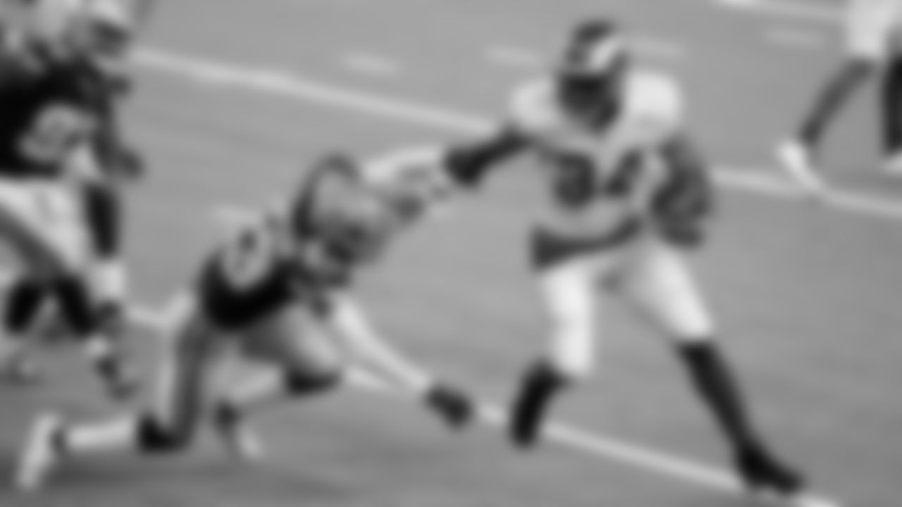Los Angels Rams Running Back Malcolm Brown (AP Foto/Ashley Landis)