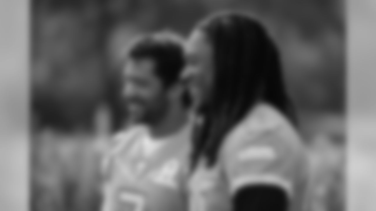 Seattle Seahawks quarterback Russell Wilson (3) and cornerback Shaquill Griffin (26) poses for a photo after Pro Bowl team portraits for the 2020 NFL Pro Bowl football game, Thursday, Jan. 23, 2020 in Orlando, Fla. (Cooper Neill/NFL)