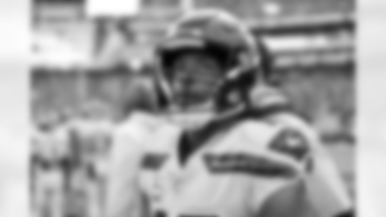 The best photos of Seahawks wide receiver Tyler Lockett from the 2022 season.