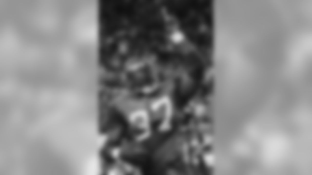 023_2000_shaunalexander.jpg