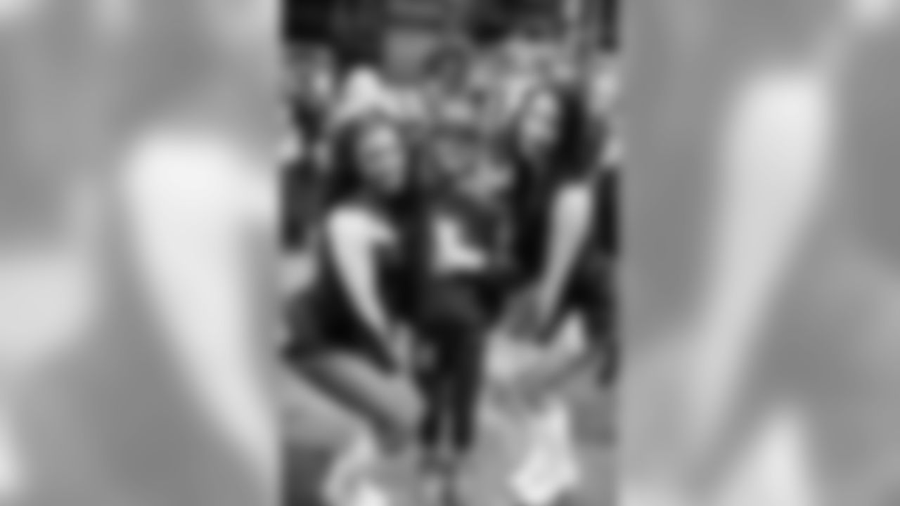 temp20150118_Seahawks_SeaGals_JHG-55.jpg