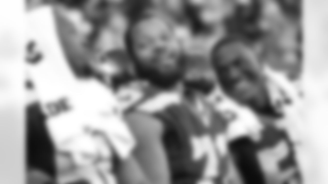 hawks_niners_2015-1860_0.jpg