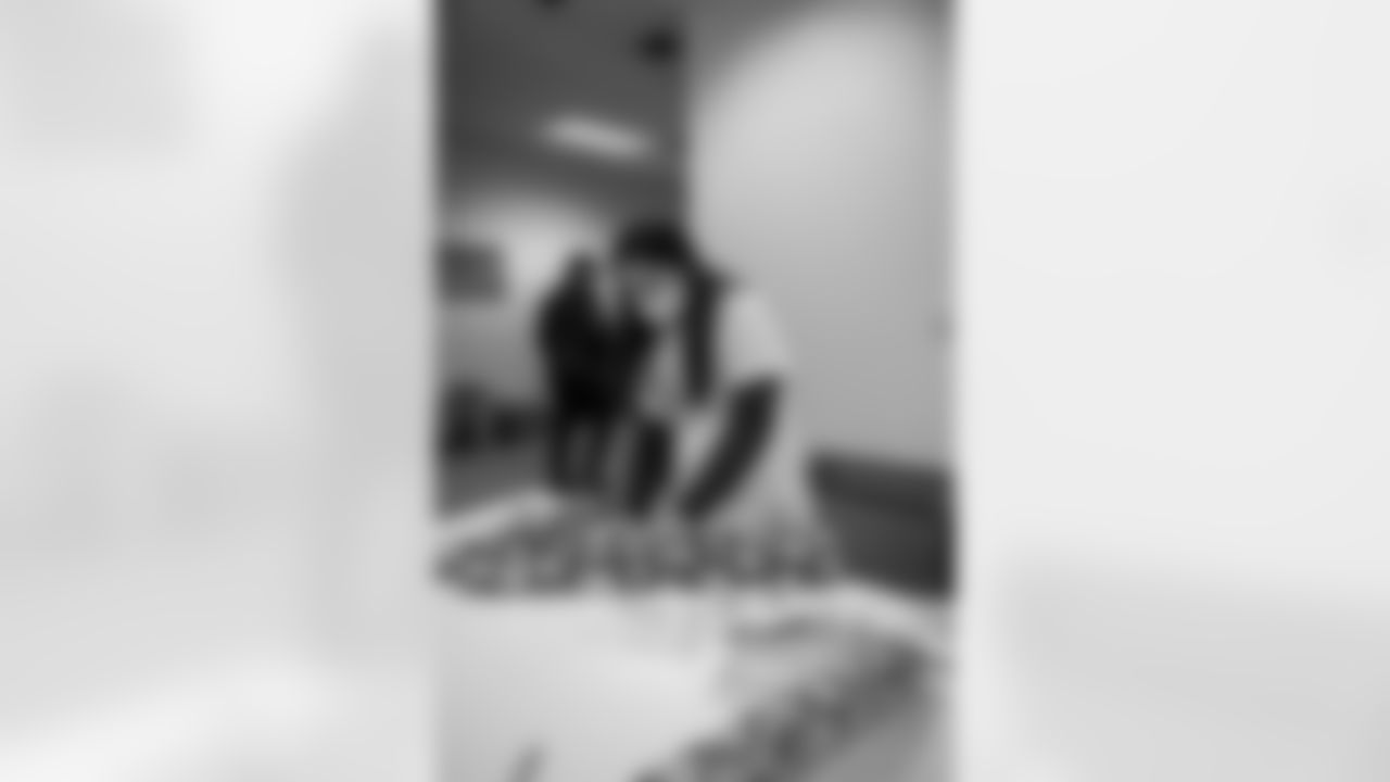 20221219INTERN_DAY_OF_SERVICE_BLANE_16