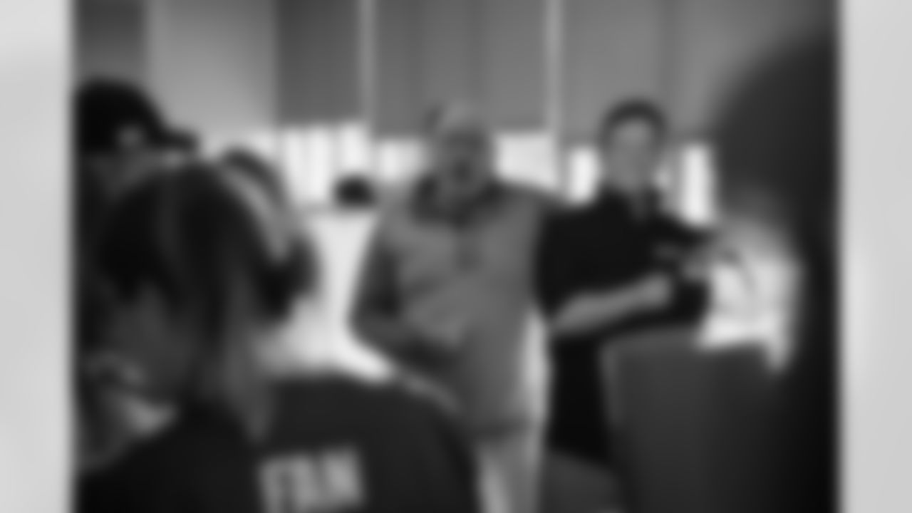 1.28.23_Weintrob_A74_Seahawks_FanOfTheYearVMACTour_0021