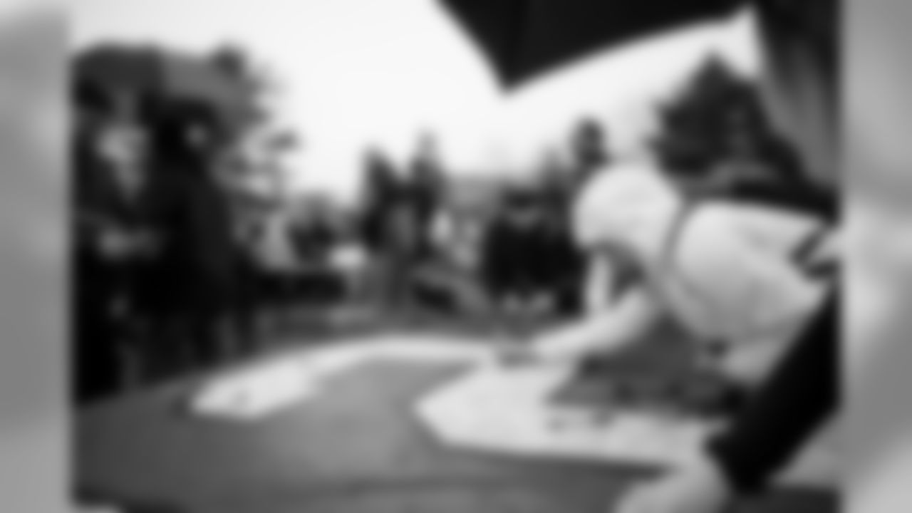 monroe_jhg-3_1.jpg