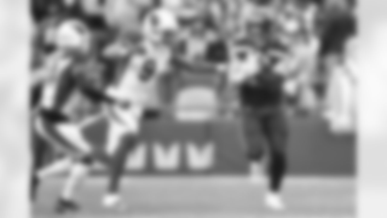 Some of the best photos of Seahawks tight end Will Dissly taken during the 2021 season.