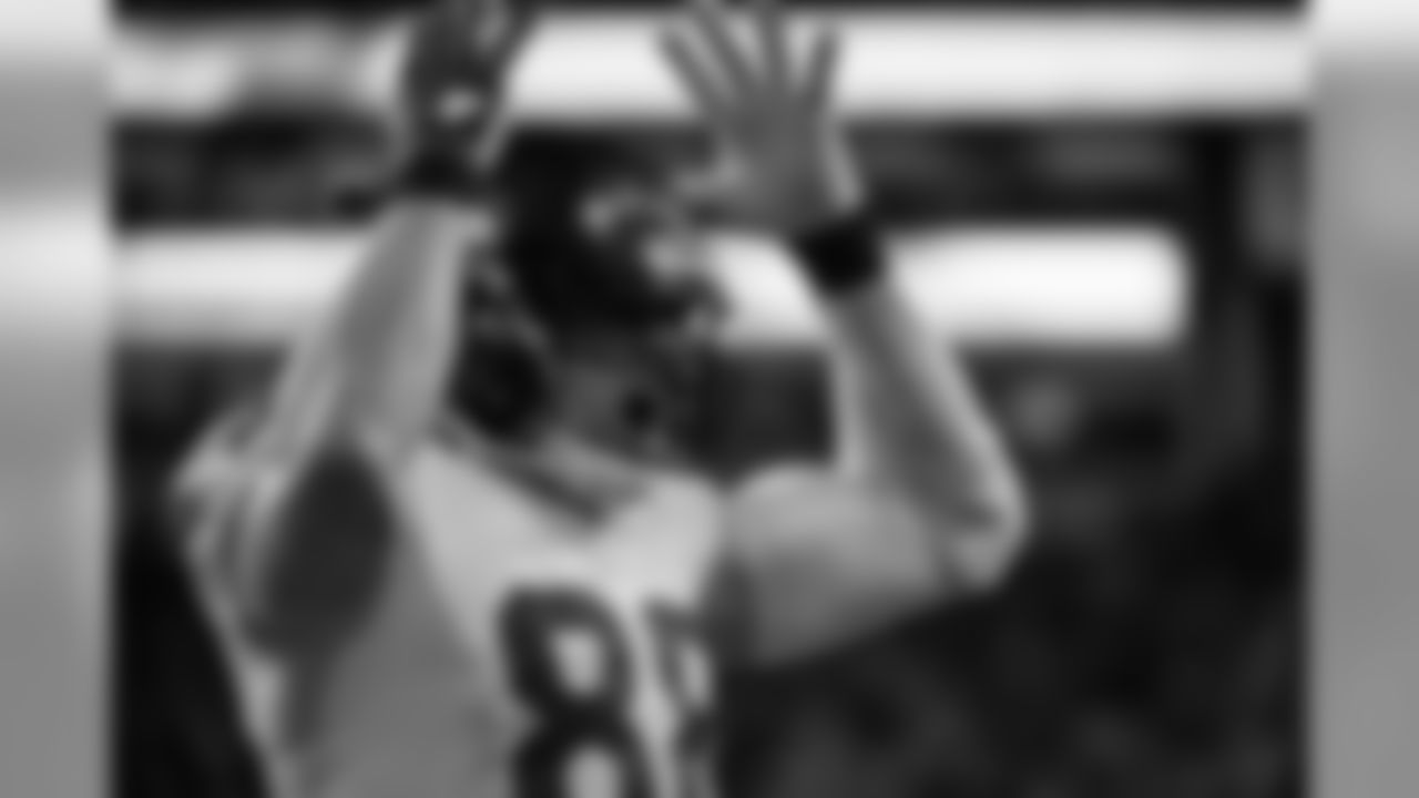Jimmy Graham celebrates a big gain against the Rams.