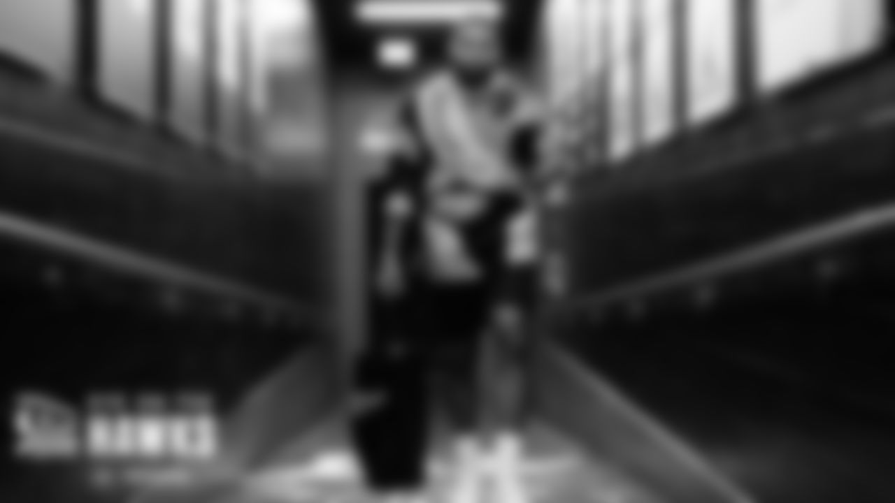 20200922_EyeOnHawks-Wk3-04_RM7_1501