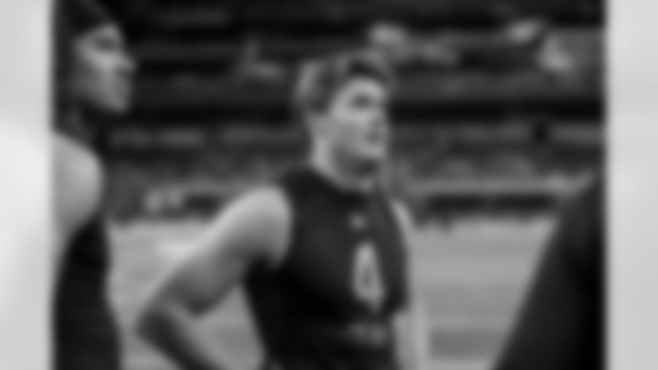 SMU tight end Grant Calcaterra (04) takes a moment between drills during the 2022 Scouting Combine on Thursday, March 3, 2022 in Indianapolis, Indiana. (Ben Liebenberg/NFL)