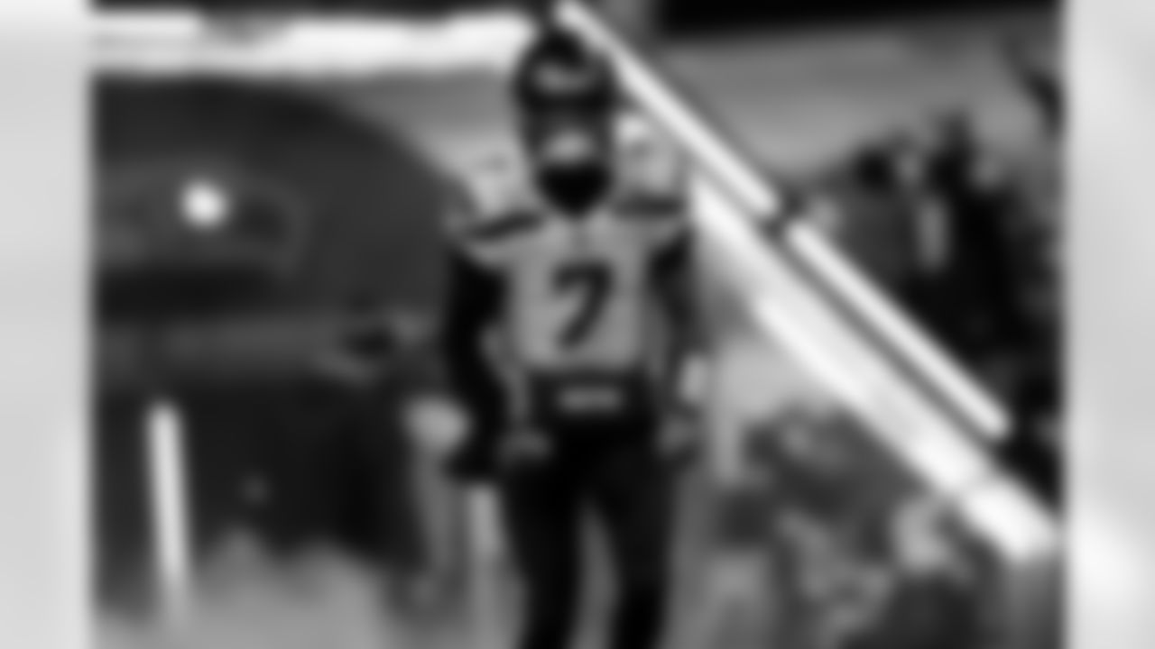 The best photos of Seahawks quarterback Geno Smith from the 2022 season.
