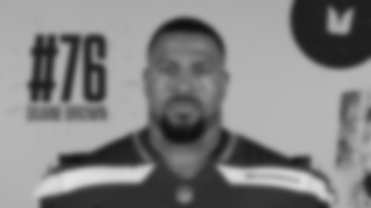 76 - Duane Brown, T