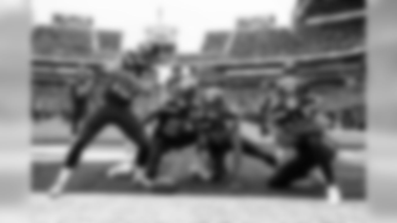 Seahawks receivers Tyler Lockett, David Moore, Doug Baldwin and Jaron Brown pose after Lockett's touchdown.