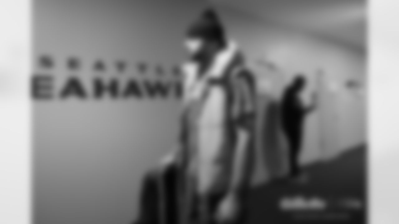 Seahawks players depart for Allianz Arena in Munich, Germany on November 13, 2022.