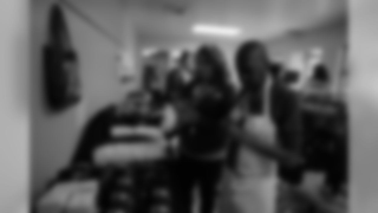 _PHU8044