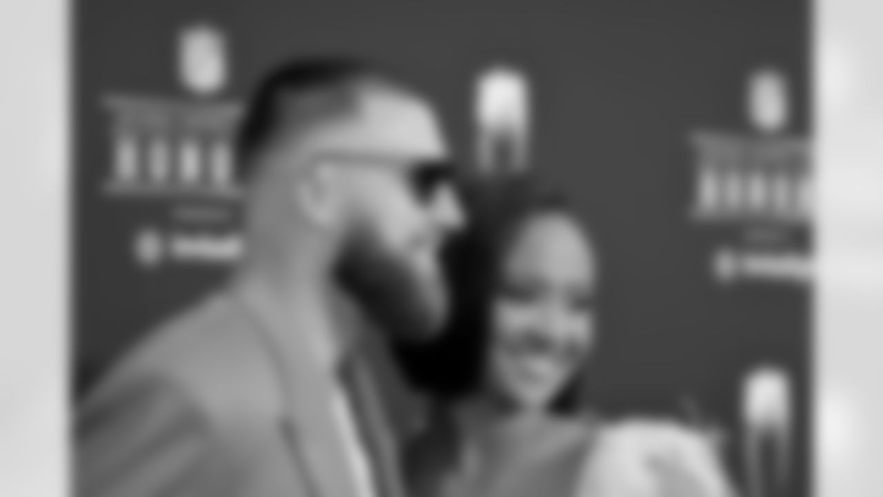 Kansas City Chiefs tight end Travis Kelce (87) and Kayla Nicole at the 2022 NFL Honors, Thursday, Feb. 10, 2022, in Inglewood, Calif. (Mikey Owens/NFL)