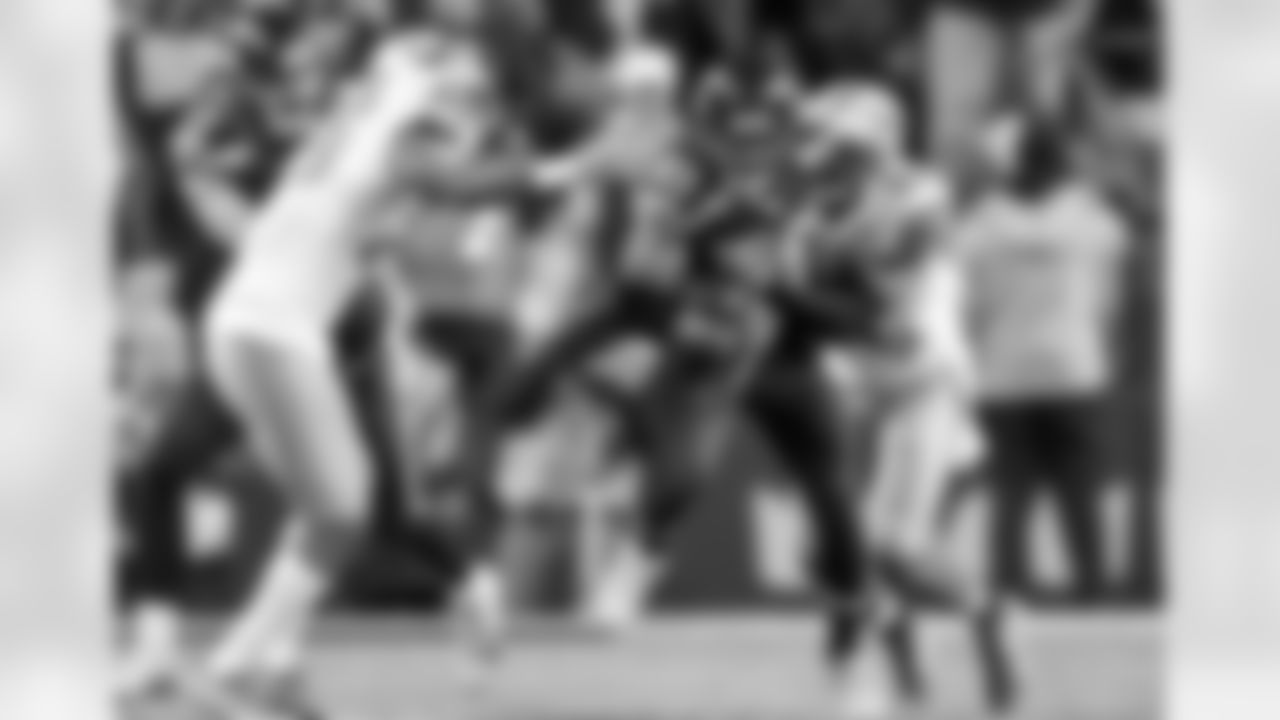 Seahawks-Lions-Through-The-Years-20170107_18-33-50_1634