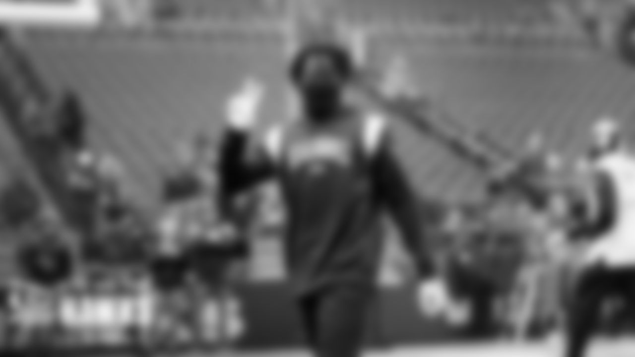 Running back Marquise Goodwin during early pregame.