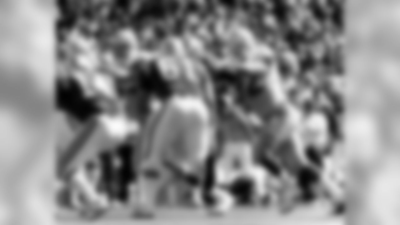 1984_action026.jpg