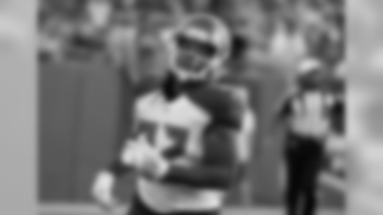 Tampa Bay Buccaneers running back Jacquizz Rodgers (32) sets for play against the Denver Broncos in a week four NFL football game in Tampa, Fla. Denver won 27 - 7. (Al Messerschmidt via AP)