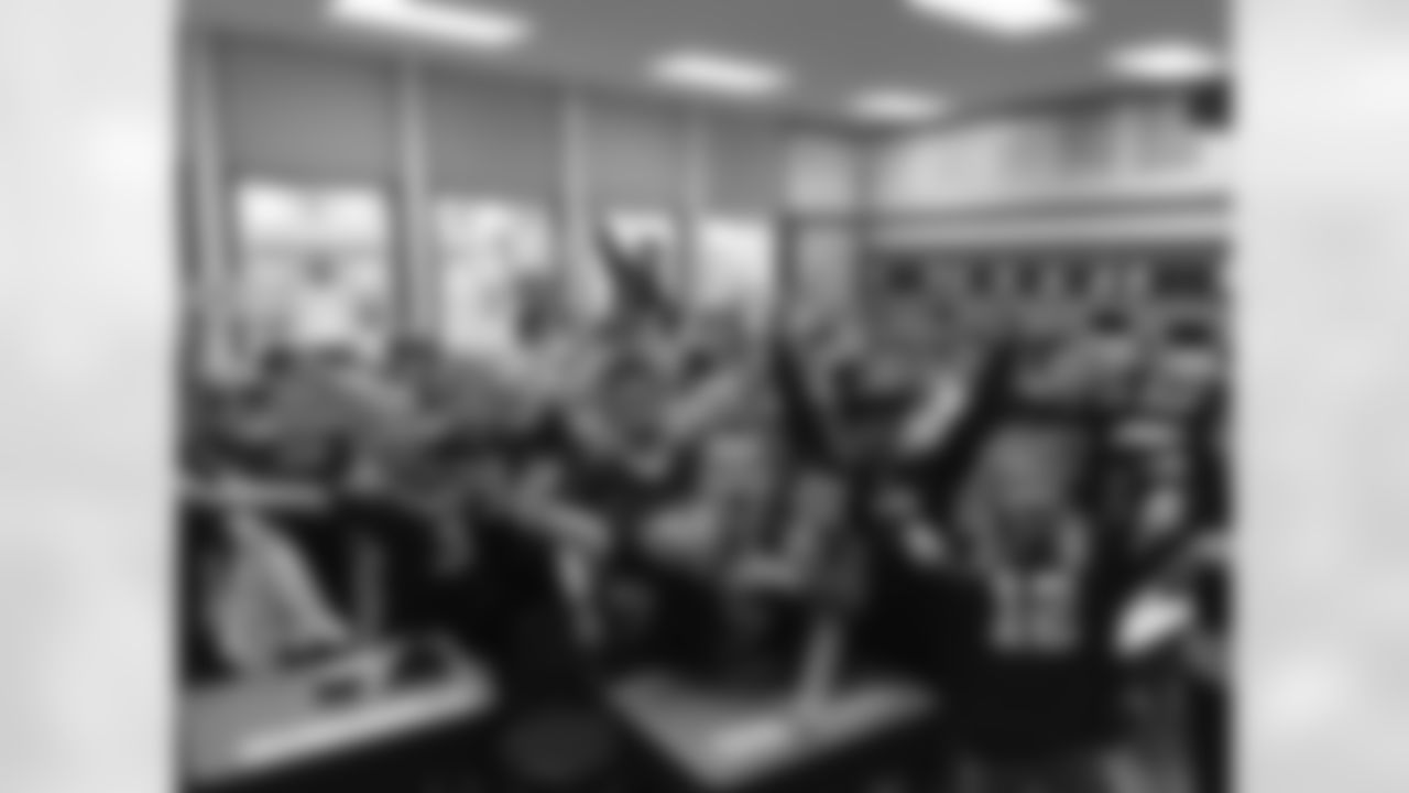 tempmrs-larsen-3rd-grade-at-st-joesephs-in-seattle.jpg