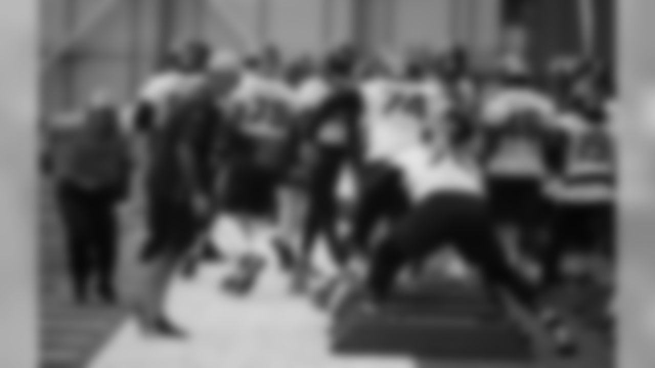 cstms_EK2V9388