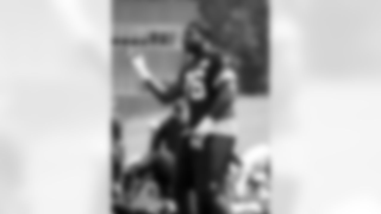 cst_ek2v0178_0.jpg