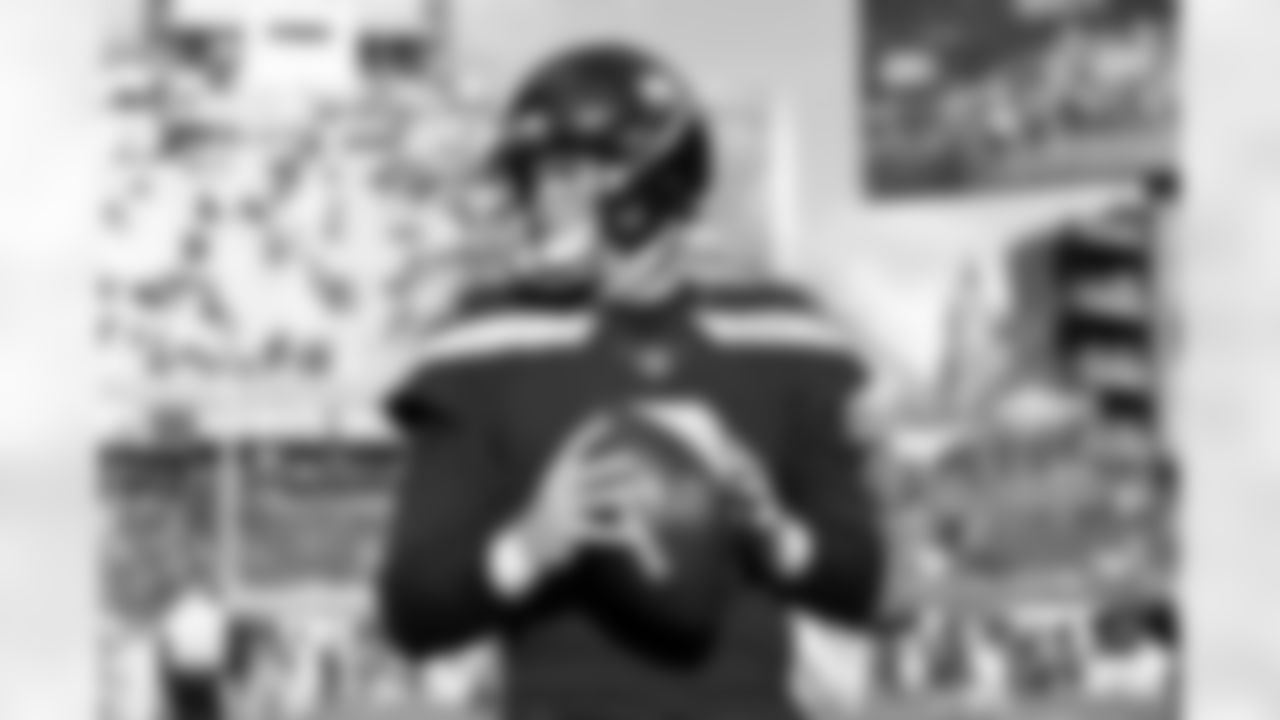 The best photos of Seahawks quarterback Drew Lock from the 2022 season.