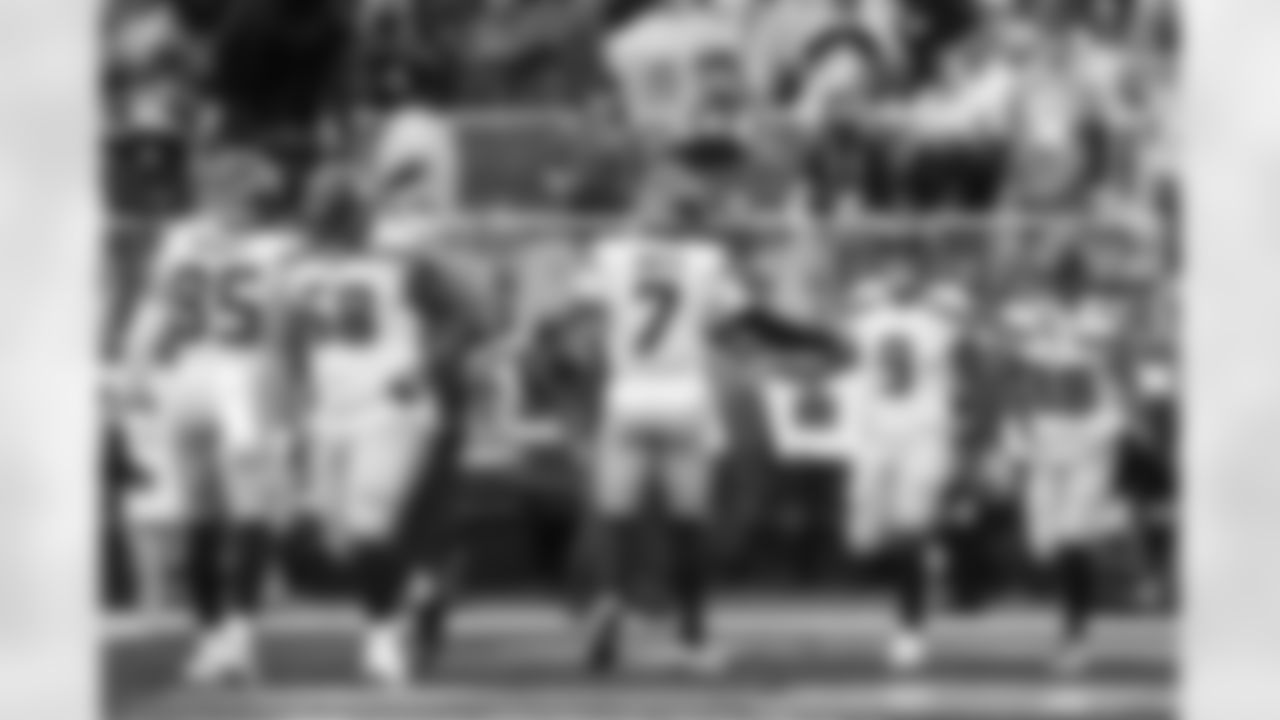 The best photos of Seahawks quarterback Geno Smith from the 2022 season.