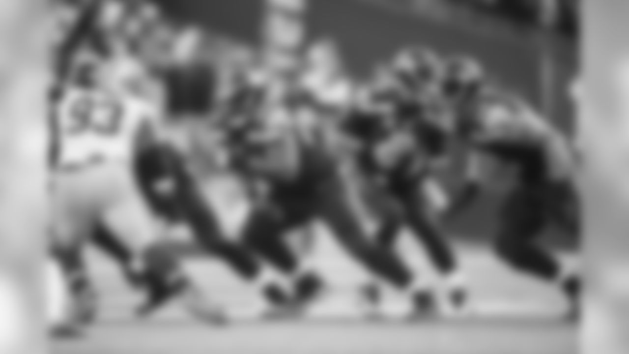 Seattle's offensive line controlled the line of scrimmage. Patrick Lewis and Justin Britt lead the way on a second quarter rushing play.