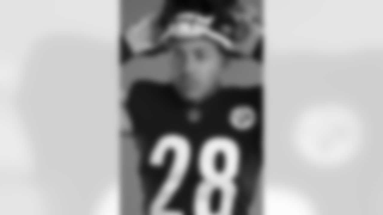 Pittsburgh Steelers safety Miles Killebrew (28) poses for a photo during the Steelers 2021 media day, Saturday, July 24, 2021 in Pittsburgh, PA. (Caitlyn Epes / Pittsburgh Steelers)