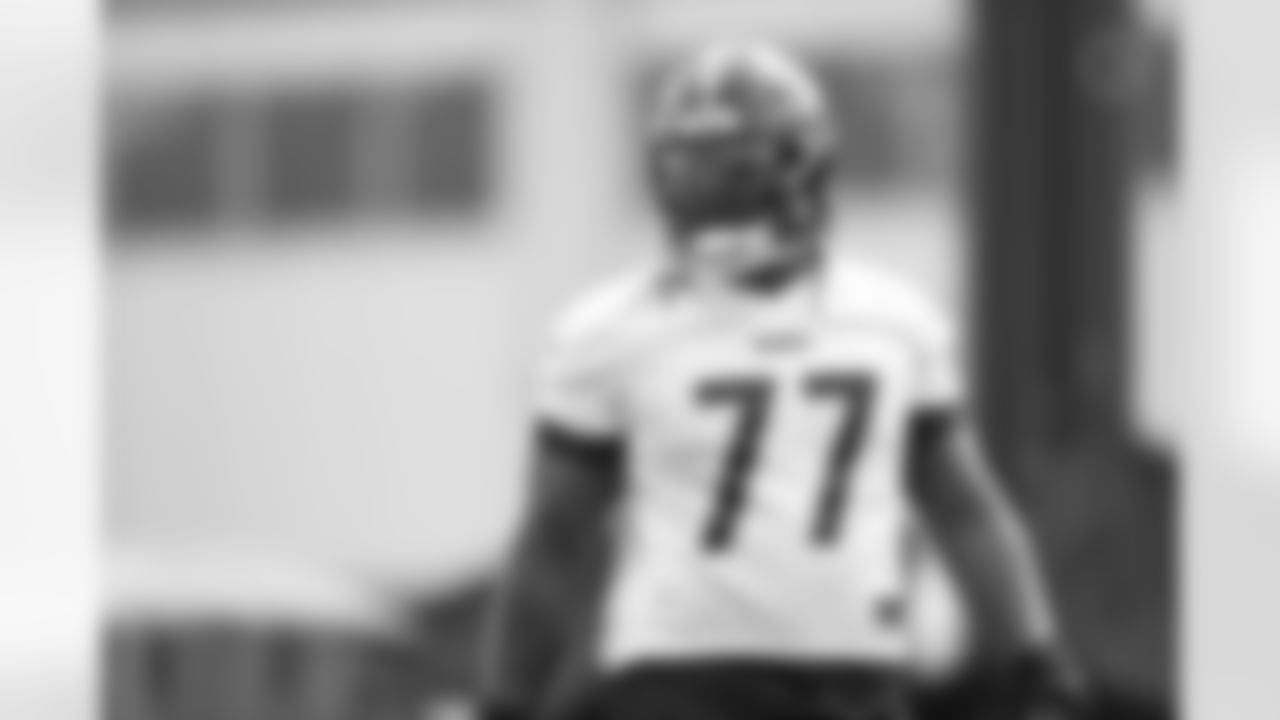 Pittsburgh Steelers offensive tackle Broderick Jones (77) participates in the Steelers rookie minicamp at the UPMC Rooney Sports Complex, Friday, May 12, 2023 in Pittsburgh, PA. (Karl Roser / Pittsburgh Steelers)