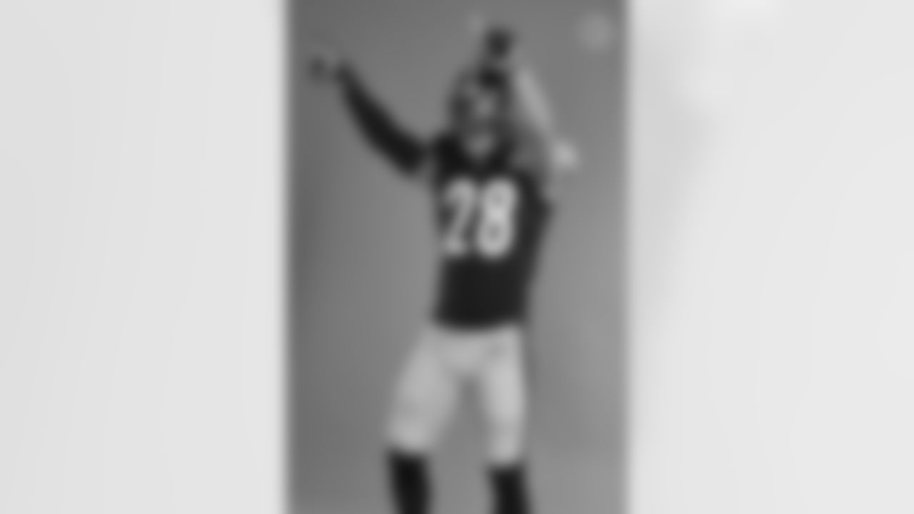 Pittsburgh Steelers safety Miles Killebrew (28) poses for a photo during the Steelers 2021 media day, Saturday, July 24, 2021 in Pittsburgh, PA. (Caitlyn Epes / Pittsburgh Steelers)