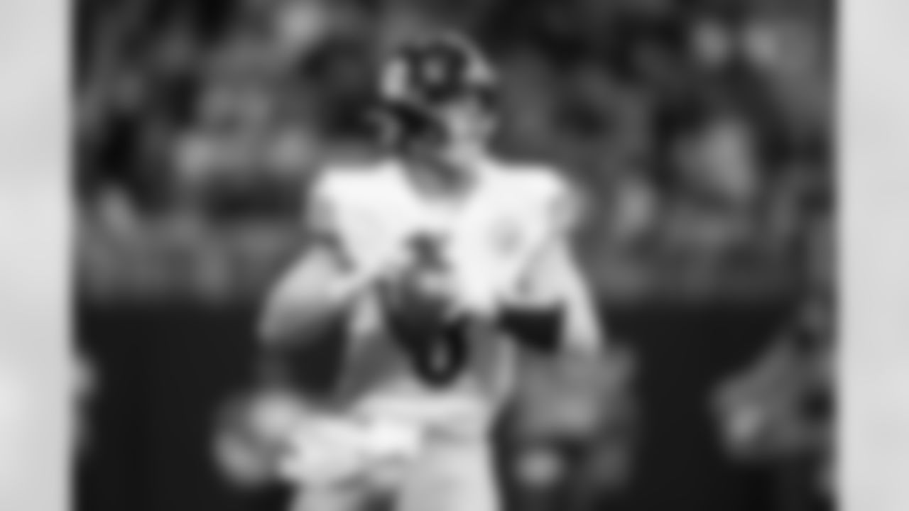 Pittsburgh Steelers quarterback Kenny Pickett (8) during a regular season game between the Pittsburgh Steelers and the Atlanta Falcons, Sunday, Dec. 4, 2022 in Atlanta, GA. The Steelers defeated the Falcons 19-16. (Karl Roser / Pittsburgh Steelers)