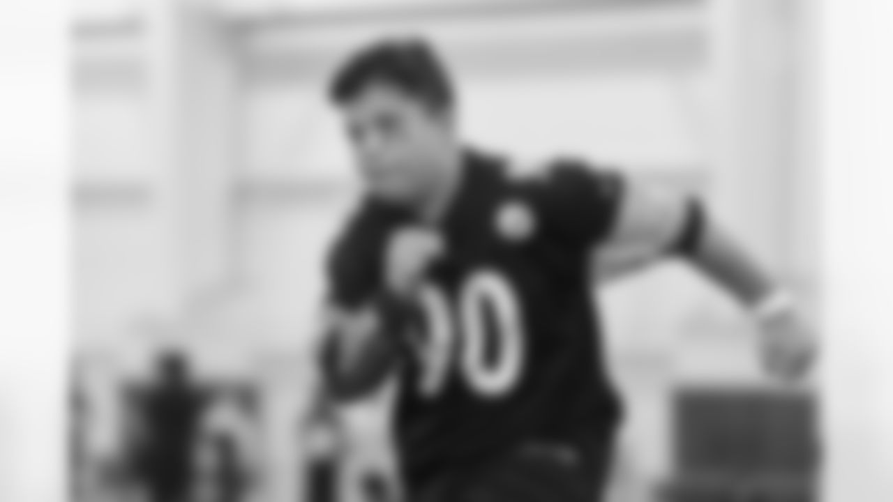 The Steelers host a 2023 Youth Football Camp at Highlands Sports Complex Friday, June 16, 2023 in Triadelphia, WV. (Karl Roser / Pittsburgh Steelers)