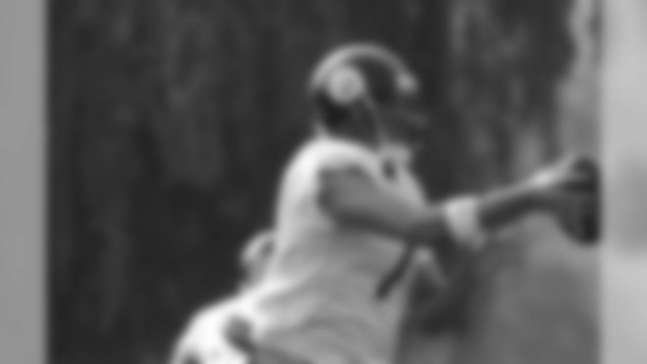 Action shot of Ben Roethlisberger #7.