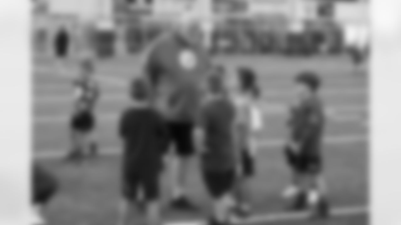 The Steelers host a 2023 Youth Football Camp at Highlands Sports Complex Friday, June 16, 2023 in Triadelphia, WV. (Karl Roser / Pittsburgh Steelers)