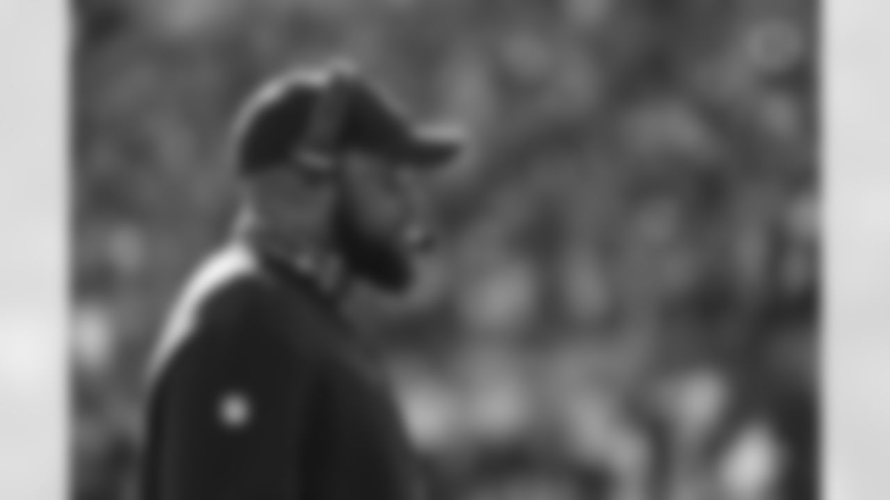 Pittsburgh Steelers Head Coach Mike Tomlin during a regular season game between the Pittsburgh Steelers and the Cincinnati Bengals, Sunday, Nov. 28, 2021 in Cincinnati, OH. (Taylor Ollason / Pittsburgh Steelers)