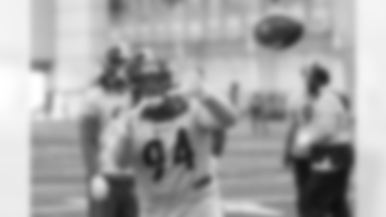 Pittsburgh Steelers defensive end Tyson Alualu (94) during practice at the UPMC Rooney Sports Complex preparing for a Week 16 matchup against the Las Vegas Raiders Friday, Dec. 23, 2022 in Pittsburgh, PA. (Karl Roser / Pittsburgh Steelers)