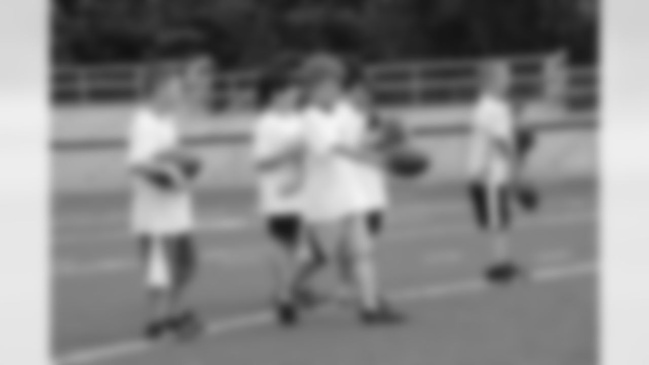 2010_steelers_youth_camp_calu