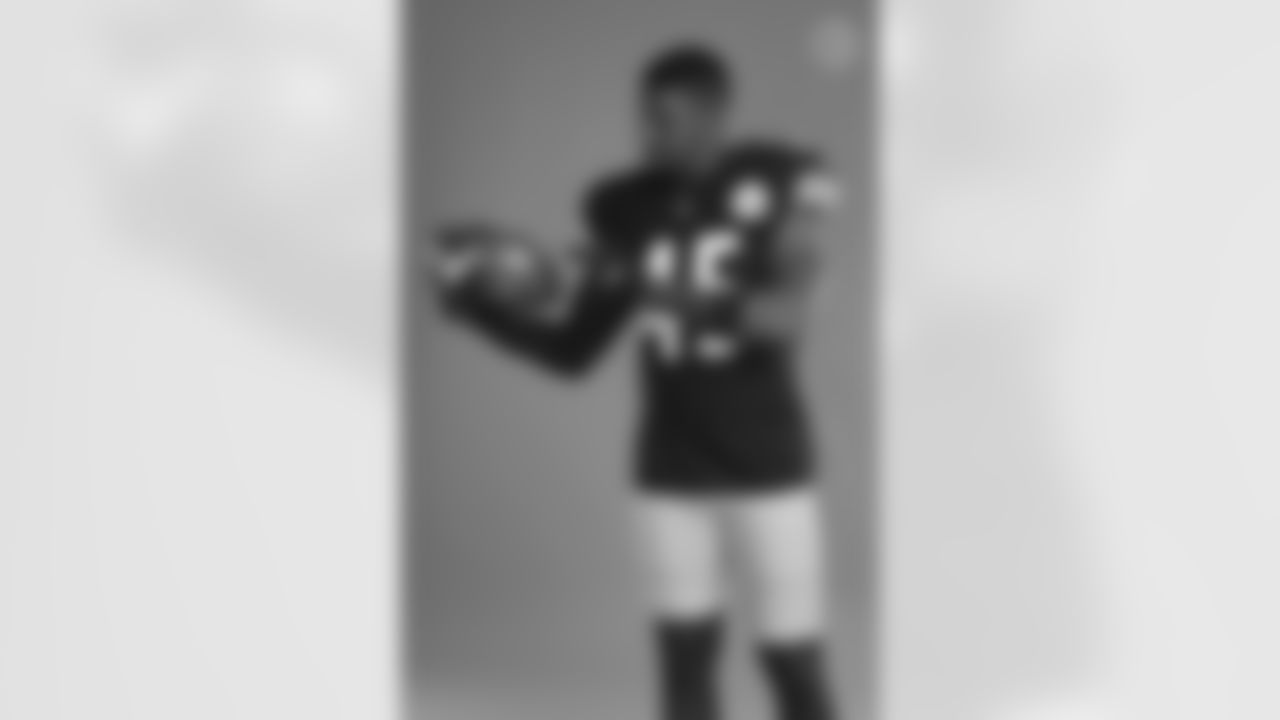 Pittsburgh Steelers linebacker Jarvis Miller (45) poses for a photo during the Steelers 2021 media day, Saturday, July 24, 2021 in Pittsburgh, PA. (Caitlyn Epes / Pittsburgh Steelers)