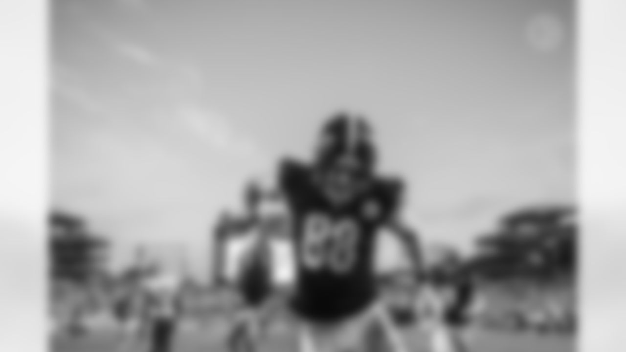 Pittsburgh Steelers tight end Pat Freiermuth (88) during a preseason game between the Pittsburgh Steelers and the Detroit Lions, Saturday, Aug. 21, 2021 in Pittsburgh, PA. (Caitlyn Epes / Pittsburgh Steelers)